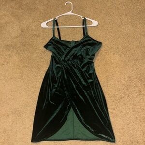 Shein (s) women’s green dress